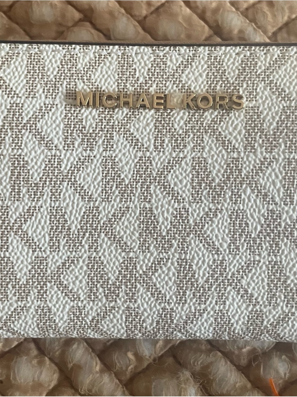 MICHAEL KORS
Small size Logo Wallet NWT